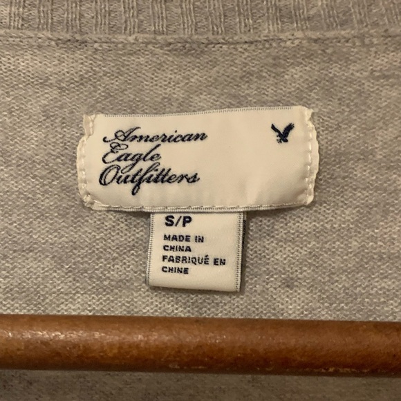 American Eagle short sleeve grey cardigan, size S - Picture 3 of 3